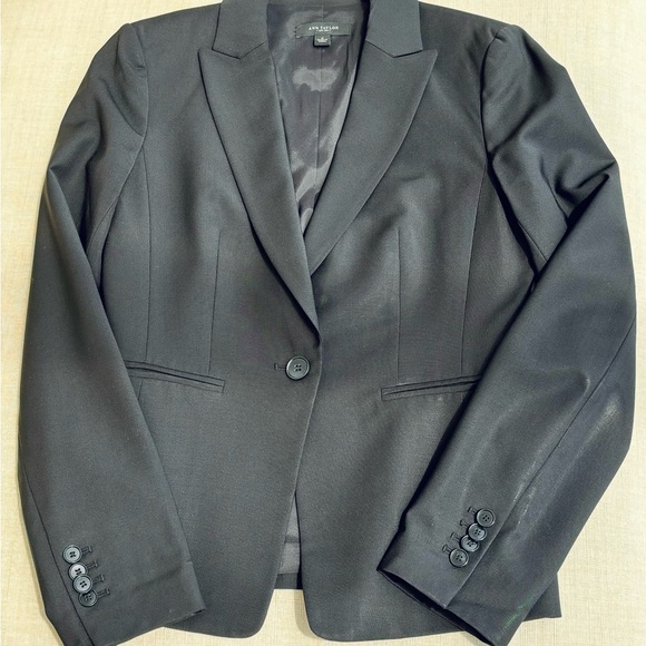 Ann Taylor One Button Black Blazer - Picture 8 of 9